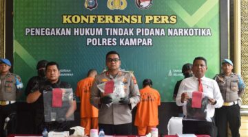 Polres Kampar Gagalkan Penyelundupan 1 Kilogram Sabu, Dua Pelaku Diringkus Usai Kejar-kejaran di Tapung