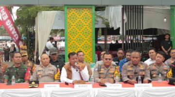 Polda Riau Gelar Konferensi Pers Pengamanan Pacu Jalur 2025 di Kuansing