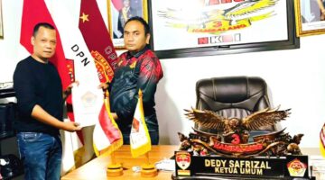 Muflihun Resmi Terima Mandat Pimpin Elang Tiga Hambalang Pekanbaru, Siap Bentuk Organisasi Pro Rakyat