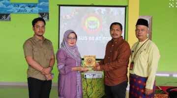 Pelajar SMA Negeri 16 Pekanbaru Terima Sosialisasi Pencegahan IRET dari Densus 88 Anti Teror Polri