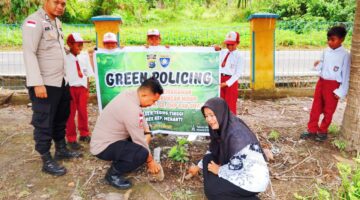 Semarak Hari Guru, Polres Meranti Gelar Green Policing Edukasi Peduli Lingkungan Sekitar