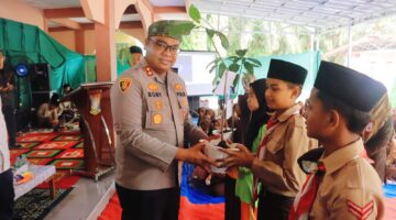 Polres Kampar, PHR, dan Sekolah Bersatu Gelorakan Green Policing