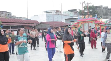Jaga Kebugaran Dan Perkuat Pendekatan Secara Humanis, Polres Rohil Gelar “Senam Pagi Sehat” Bersama Masyarakat.
