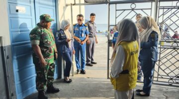 Jagah Keamanan Pasca Unras, Personil Koramil Giat Patroli Pelabuhan.