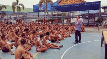 Produktif di Balik Jeruji: WBP Lapas Pekanbaru Buktikan Diri Lewat Senam dan Karya Musik 