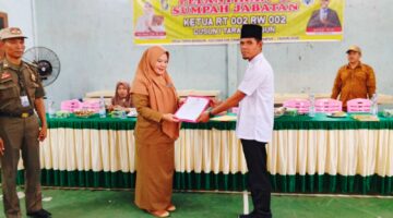 PJS Kades Tarai Bangun Lantik Mahdi Nur Jadi Ketua RT Baru