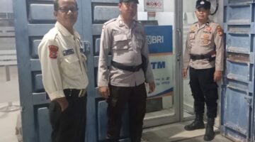 Antisipasi Gangguan Kamtibmas, Polsek Kubu Terus Lakukan Kegiatan Patroli.